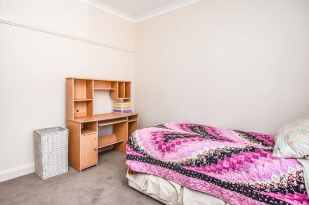 Share House Move-In Ready – Ideal for Students/FIFO - Photo 1