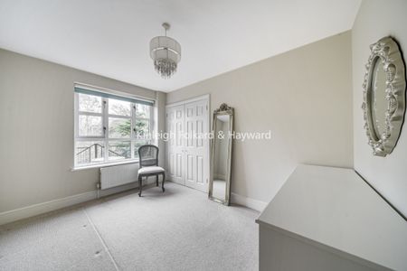 Woodside Lane, London, N12 - Photo 3