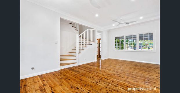 Move-In Ready Modern Family Home with Backyard in Peaceful Blaxland Location - Photo 1