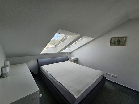 Sonnige 3-Zimmer-Wohnung mit Balkon und Aufzug // Steenbeker Weg 141 - Foto 2