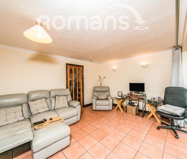 Burns Close, Woodley, Reading, RG5 - Photo 3