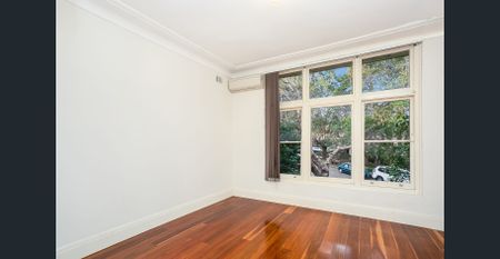 Spacious apartment in a convenient Artarmon location - Photo 4