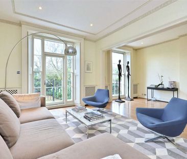 A four bedroom period home is situated in the heart of St. John's W... - Photo 4