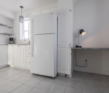 3 ½ MEUBLÉ – Près Hôpital Ste-Marie / UQTR / Cégep – Stationnement ... - Photo 2