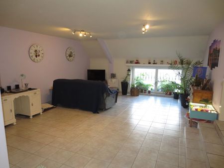 Eén slaapkamer appartement met garage. - Photo 3