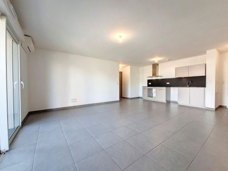 Location Appartement 3 pièces 67m² AJACCIO 20090 - Photo 3