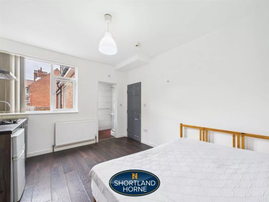 Coundon Road, Coventry - Photo 1