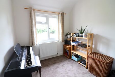 3 Bedroom Semi-Detached To Rent - Photo 3