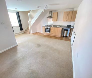 2 bedroom townhouse to rent - Photo 4