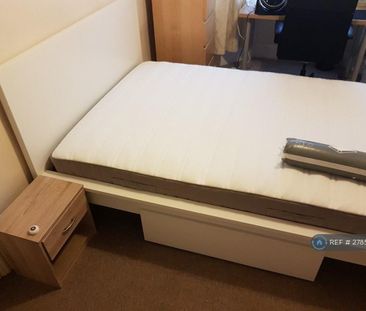 4 bedroom terraced house to rent - Photo 6