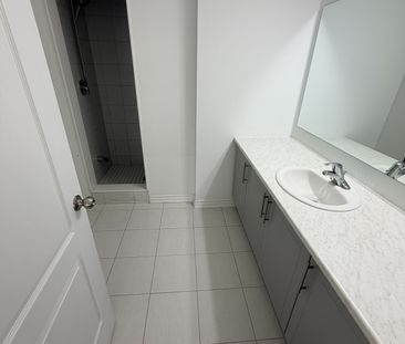 For Lease - 16 Joseph Halbert Place, Caledon, Ontario - Photo 1