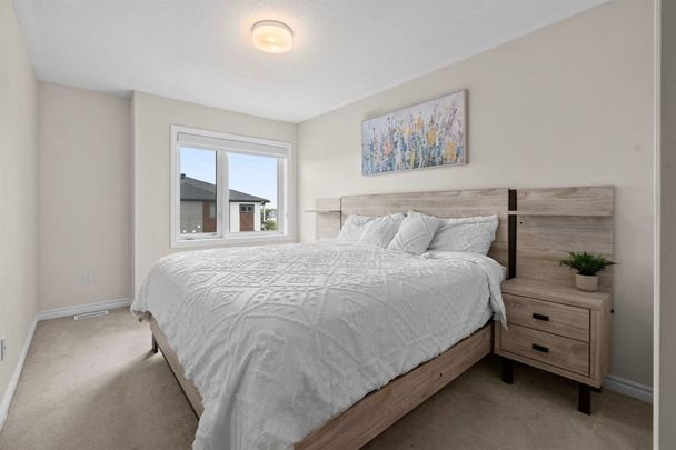 For Lease - 304 Lapland Private, Kanata, Ontario - Photo 1