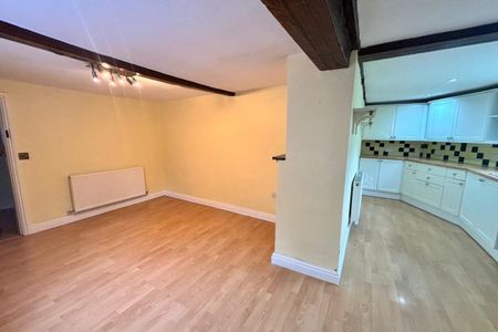 Winsford, Darnhall - Photo 2