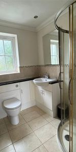 1 bedroom detached house to rent - Photo 4