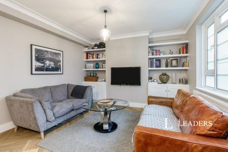 2 bedroom flat to rent - Photo 2