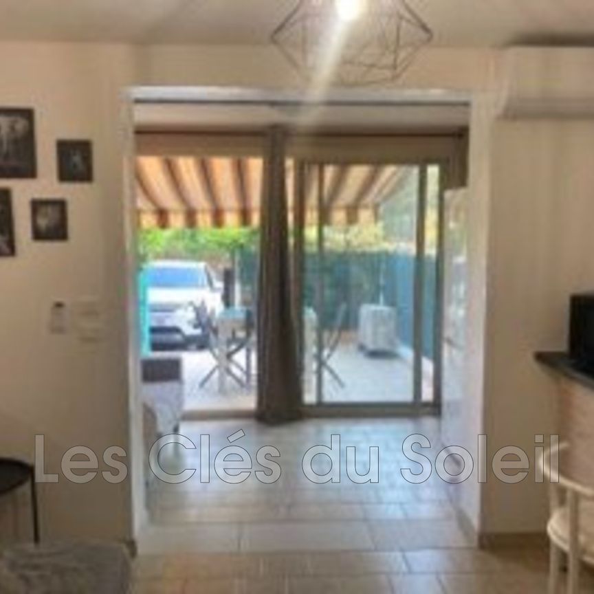Location Appartement 1 pièce 23m² BANDOL 83150 - Photo 1