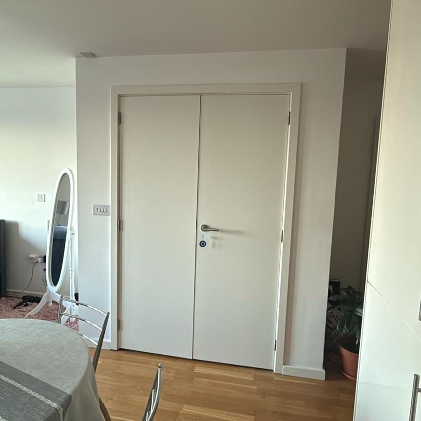 1 bed Studio in Enterprise Place 175 Church Street East, Woking, GU21 6AG - Photo 1