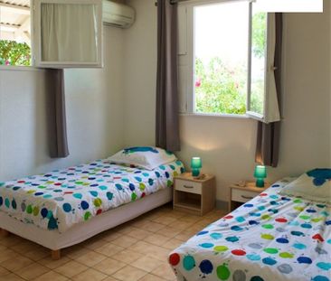 Location Maison 4 pièces 93m² LE FRANCOIS 97240 - Photo 2