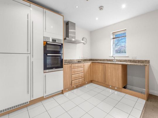 2 bedroom flat to rent - Photo 1