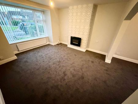3 bedroom semi-detached house to rent - Photo 2
