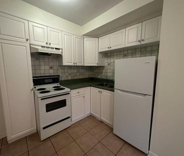 For Lease - 4868 Dundas Street Unit# 2A, Toronto, Ontario - Photo 3