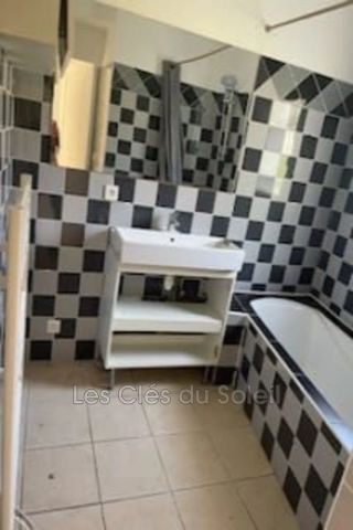 Location appartement 3 pièces 55 m² Sainte-Maxime - Photo 4