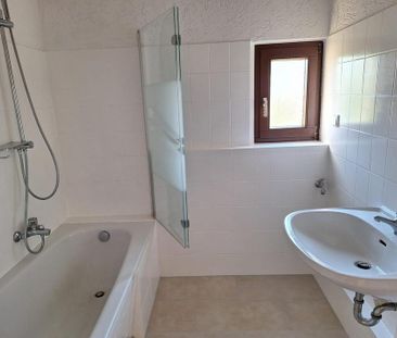 Großzügige, helle 5-Zimmer-Dachgeschosswohnung im Altbau – ruhige L... - Photo 3