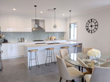 Modern Living - Photo 3