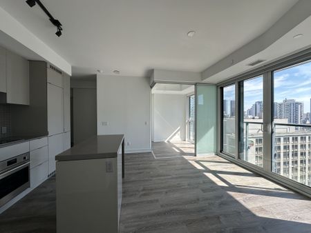 For Lease - 7 Grenville Street Unit# 2207, Toronto, Ontario - Photo 2