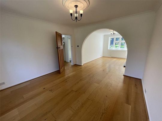 3 bedroom semi-detached house to rent - Photo 1