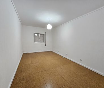 3 bedroom flat in the centre of Vagos! - Photo 1