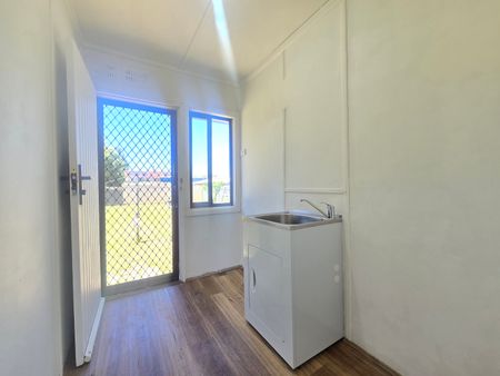 15 Heckenberg Avenue, Sadleir NSW 2168 - House For Rent | Domain - Photo 2