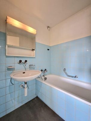 "Moderne Wohnung mit Balkon" - Photo 1