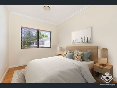 Riverside Living in central Indooroopilly - Photo 3