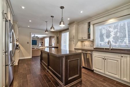 For Lease - 287 Lakeview Avenue, Burlington, Ontario - Photo 2