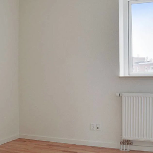 Moderne og lys lejlighed - Photo 2