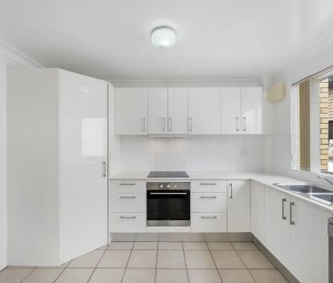 “Comfort, Space & Location - It's All Here!” - Photo 1