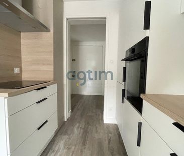 Location Appartement 4 pièces 83m² LA ROCHE SUR YON 85000 - Photo 5