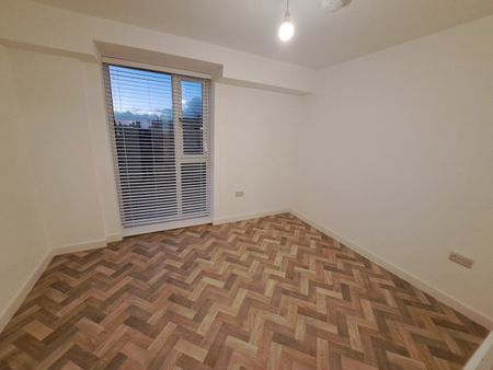 2 Bed Flat, Garratt House, M12 - Photo 2