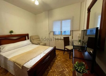 Calle Paredes de Nava, Madrid, Community of Madrid 28017 - Photo 2