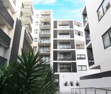 2 Bedrooms 2 Bathrooms With A Study Nook nearly NEW Apartment *The ... - Photo 1