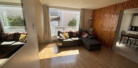 4 1/2 Au Rez-de Chaussé Duplex - Photo 2