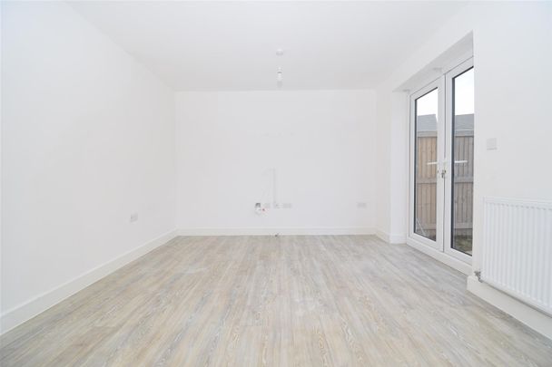 Hawthorne Street, Normanton - Photo 1