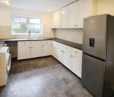 Cherrywood Gardens, Leeds, LS14 - Photo 1