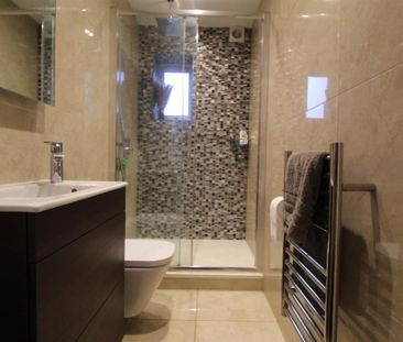 6 bedroom semi-detached house to rent - Photo 2