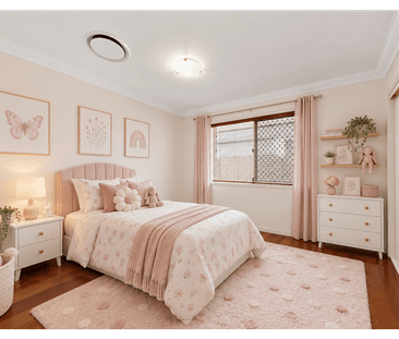 Spacious Family Living with Room for Everyone! - Photo 4