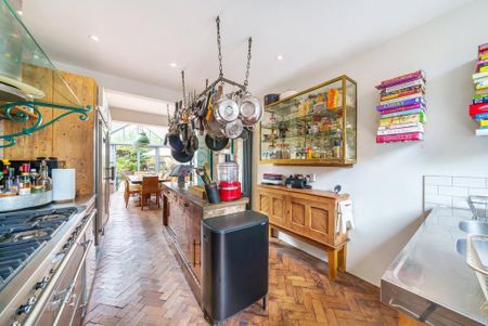 3 bedroom semi-detached house to rent - Photo 4