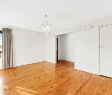 1/4 Raynes Street, Balwyn VIC 3103 - Apartment For Rent | Domain - Photo 1