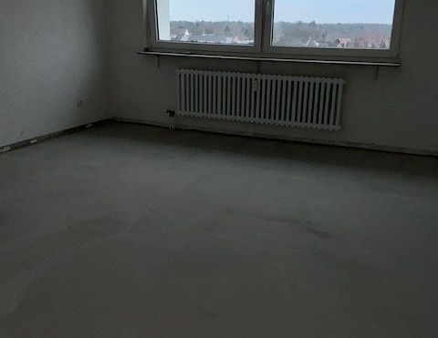 5-Zimmer-Wohnung im Hochhaus mit Loggia - Photo 1