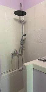 Une maison mitoyenne d'un côté située dans le Centre de Duclair - Photo 4